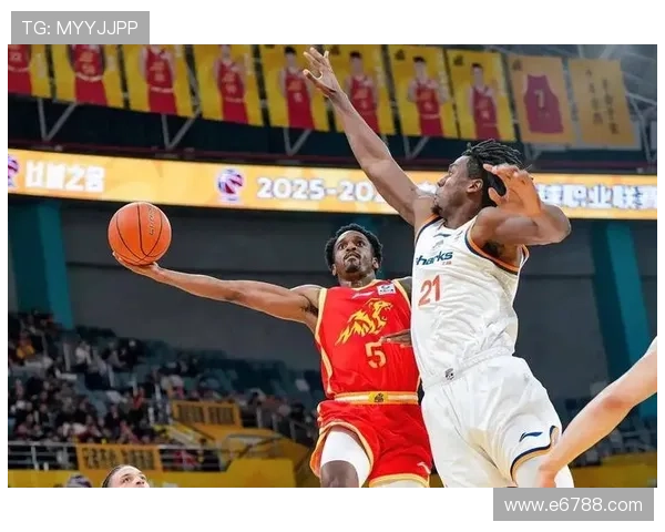 格兰：年轻球员逆转广东让我骄傲